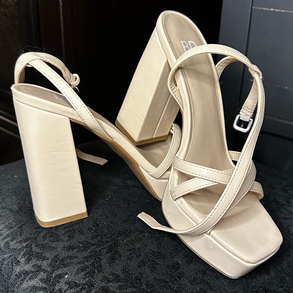 Nordstrom BP. Tavey Ankle Strap Sandal in Beige size 6.5 SOLD OUT